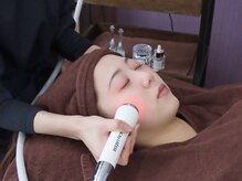 モデラート(moderate)の雰囲気（シミケア、艶肌へ最新の機器でお肌の真皮まで美容液を導入♪）