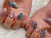 ネイルアンドアイラッシュスタジオ シュシュ(chouchou)/ステンドグラス風・キラキラ好き