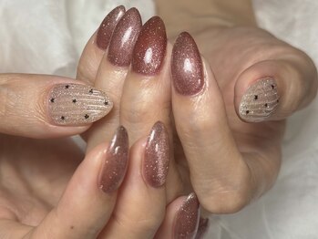 ノウェム(nove'M)の写真/【OLさんや主婦の方向け☆】シンプルなトレンドデザイン¥5,400~♪自爪ケアと美フォルムで大人上品を実現!