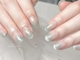 爽やかミントグリーン夏ネイル