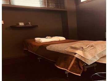 エステティックサロン メイクアップ/施術ルームです