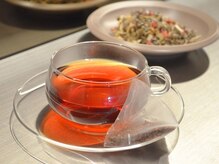 ムー 目黒区祐天寺(Muuu)/ハーブティーでもお水のみも