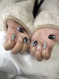 アート＋４本パーツネイル