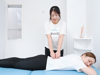 レニコ 三宮店(renico)/腰の筋膜をほぐして腰痛改善