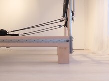 ウィット(Wit.)/あたたかみのある木製のマシン