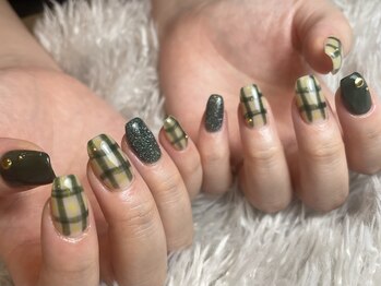 ラヴィリス(RAVILISS)/マフラーチェックネイル