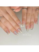 リッシュ トロワ(RICHE trois)/うるっシルバーニュアンスネイル