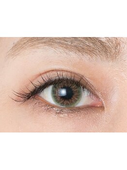 ナチュラル上品な目元にしたい