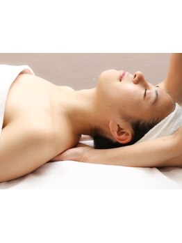 ホウレイ線・たるみ改善！予防ケア