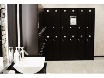 アーバンフィット24 名古屋鶴舞店/無料鍵付きロッカー完備