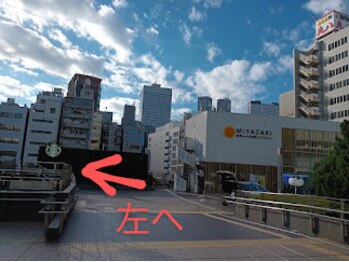姿勢リカバリー 新宿店/新宿駅新南改札口からの道順 2