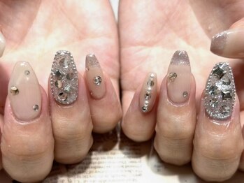 ネイルモア 姫路店(NAIL moA)の写真/ご予算にあわせてコース選択OK！全国で大人気のオトナ上質サロン♪あなたの『なりたい』を叶えます☆