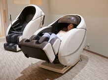 ハルメクジム(ハルメクGYM)/マッサージチェアは3台あります