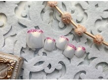 ネイルサロン&スクール ジーナ(GINA)/パールホワイト×ピンクラメ