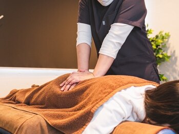 りんどう整体院の写真/その歪み、ベテランの女性整体師にお任せ！オーダーメイドの骨格調整で、立ち姿から美しく疲れにくい体へ◎