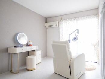 ホワイトニングビューティー 岡山倉敷店の写真/【理想の白い歯で笑顔をもっと素敵に★】丁寧なカウンセリングでしっかりサポート♪リーズナブルな価格◎