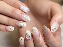 アウラ ネイルズ(AURA NAILS)