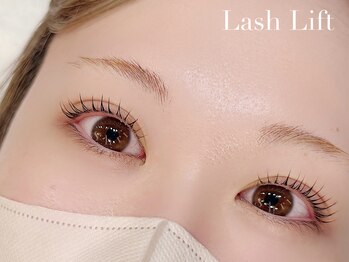 シュリ(Shri)/パリジェンヌラッシュリフト