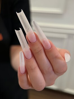 シェリー(Cherie)の写真/長さ出しでスラッと美しい指先へ♪理想のフォルムもデザインも叶える