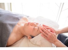 マーサ(marsa)/おでこを元の位置に戻します