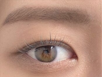 ナナリスボン 福岡(NANA LISBON)/平行アイブロウWAXスタイリング