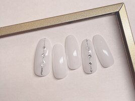 上品ネイル