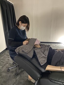 ヘッドミント 彦根店/施術風景1