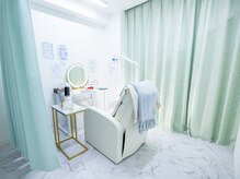 ピュアホワイトニング 横浜店の雰囲気（完全個室のリクライニングチェアでセルフホワイトニング♪）