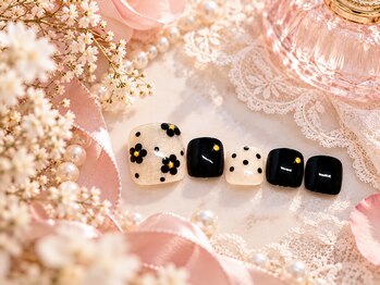 アルネネイル(Alune nail)の写真/フラッシュから定額まで♪理想のフットネイル