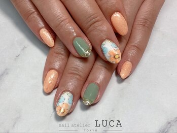 ネイルアトリエルカ(nail atelier LUCA)/M-691 大人可愛いフラワーネイル