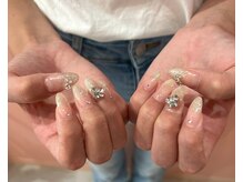 リブヴァラ(Lib Valla)/ラメグラ/ブライダルネイル