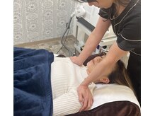 モエナ バイ キックス(MoeNa by kix)/首のストレッチ♪