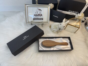 マカロン(Macaron)/魔法のブラシ