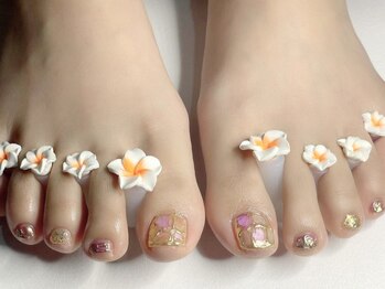 パーフェクトネイルアンドスパ(PERFECT NAILS&SPA)の写真/【ハンドワンカラー＋フットケアワンカラー ¥9000】ハンドとフットの同時施術でお得に♪アート追加も◎