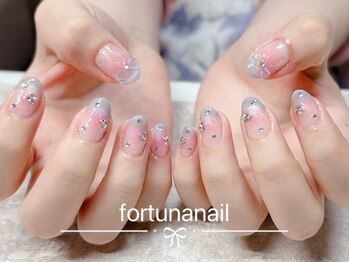 フォルトゥーナ 神田(Fortuna)/リボンチークネイル