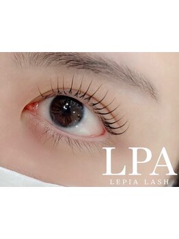 ナチュラル上品な目元にしたい