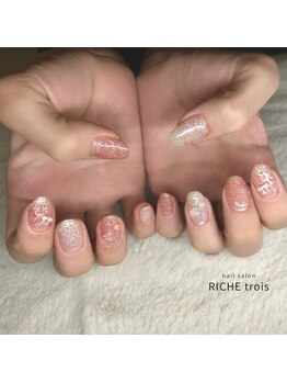 リッシュ トロワ(RICHE trois)/新色フラッシュ×ガーリーネイル