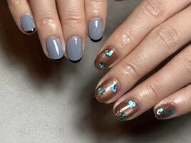 アシンメトリーフラワーネイル