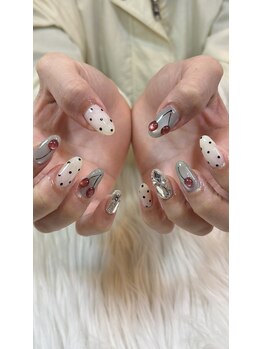 サロンド エルム(salon de elm)/黒グラデ×キラキラ