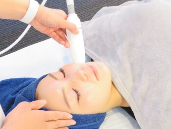 ロア(ROA)/小顔リフトアップコース