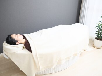 アーチ(Arch)の写真/【女性専用鍼灸院】大阪希少！「鍼灸×寝ながらよもぎ蒸し」で内外同時にアプローチ★顔の悩みに美容鍼も◎