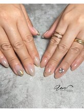 アンドットネイルズ(UN.nails)/メイン4本＋サブ2本