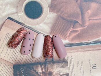 11月12種類から選べるデザイン