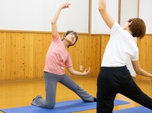 森上健康スタジオの雰囲気(やさしい整えるヨガで心身の不調に優しくアプローチを行います)