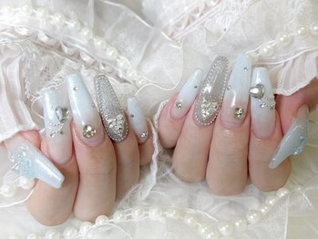 アビス(Abyss)/水色グラデーションネイル