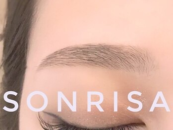 ソンリサ(SONRISA)の写真/眉毛＆まつ毛のお悩みはSONRISAにお任せ♪経験豊富なスタッフがお客様の雰囲気やご希望に合わせてご提案★