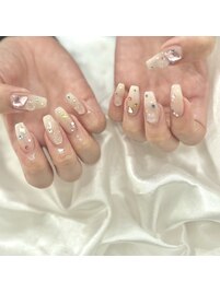 宝石ネイル