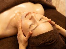 ラクタロータス(RAKTA LOTUS)の雰囲気(筋膜ケア・ヒト幹細胞導入&パックまで行う極上フルコース)