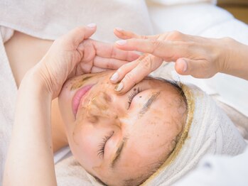 ナヴィータ アオバダイ(Navita AOBADAI)/4.剥けるハーブピーリング 導入