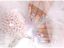 ラズリ(Lazuri)/キラキラロングネイル